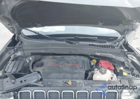 2020 Jeep Renegade Latitude 4X4 z USA, uszkodzony, nr VIN ZACNJBBB2LPK99984